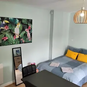 Refait A Neuf Pour 3 Personnes Avec Wi-fi Appartement